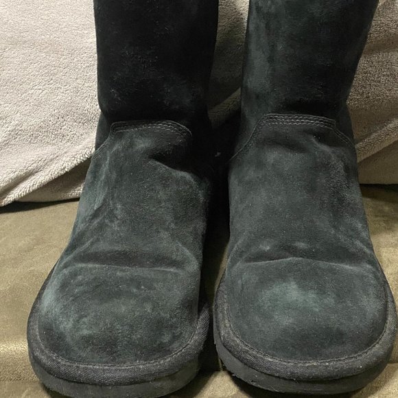 Zip-up Medium Height UGG Boots - Picture 2 of 6